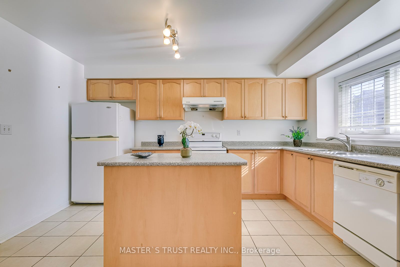3030 Breakwater Court, #311