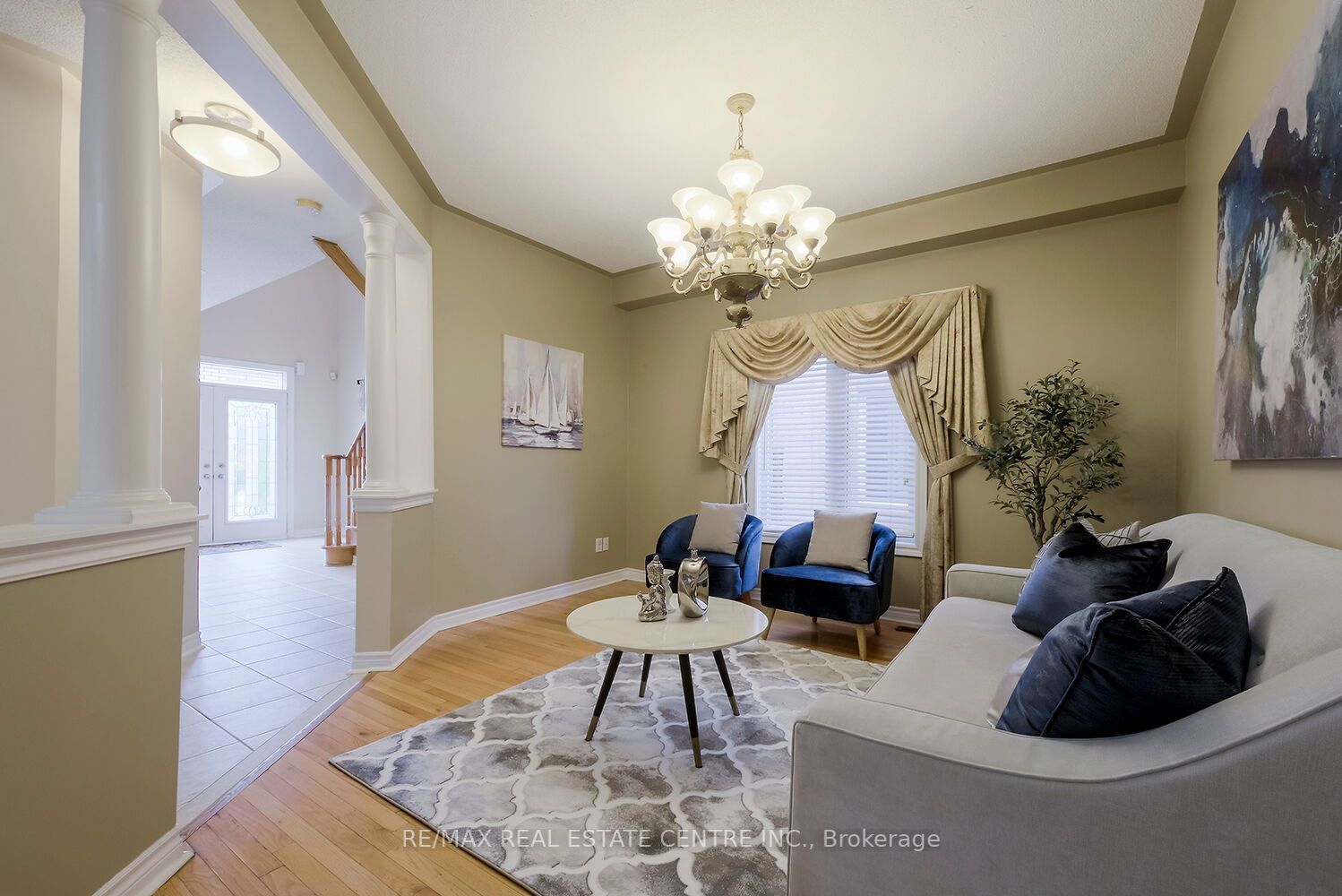 31 Redwillow Road E