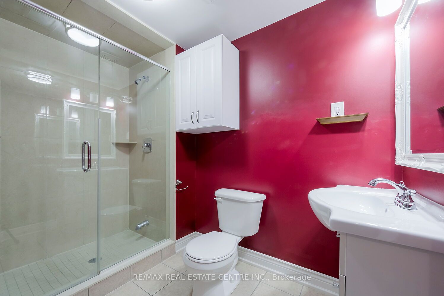 31 Redwillow Road E