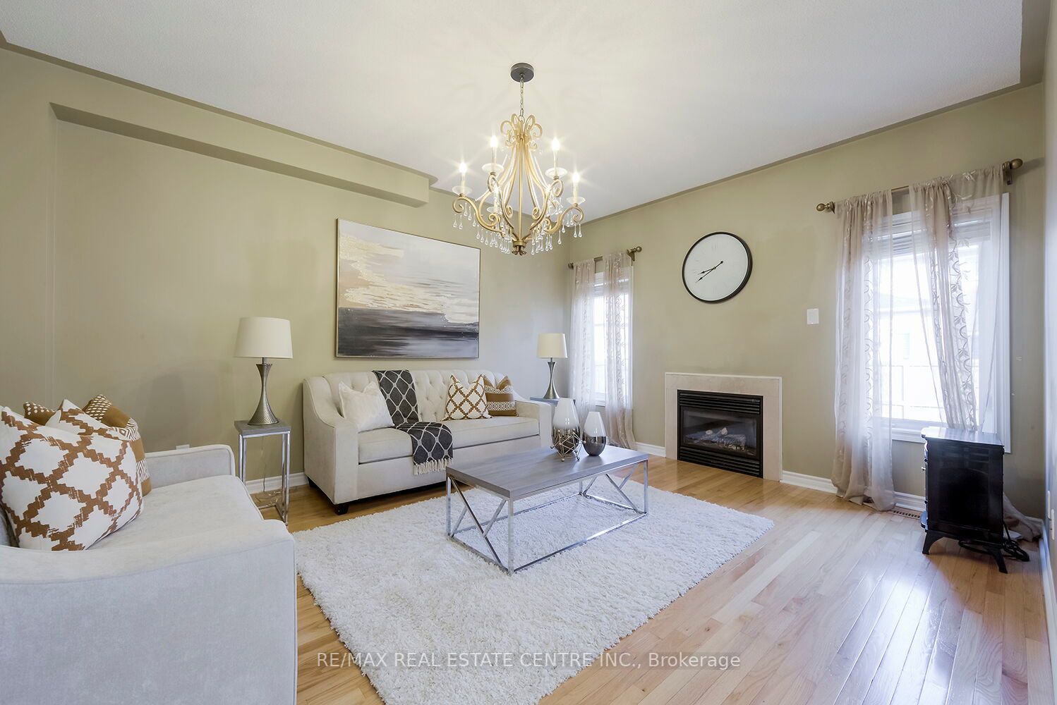 31 Redwillow Road E