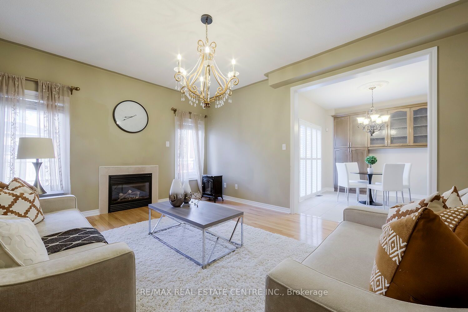 31 Redwillow Road E