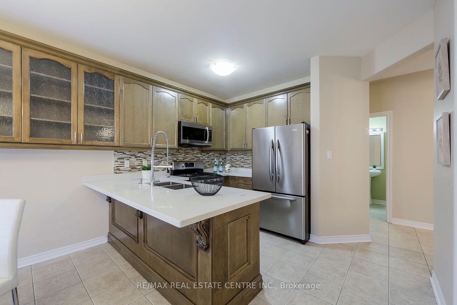 31 Redwillow Road E