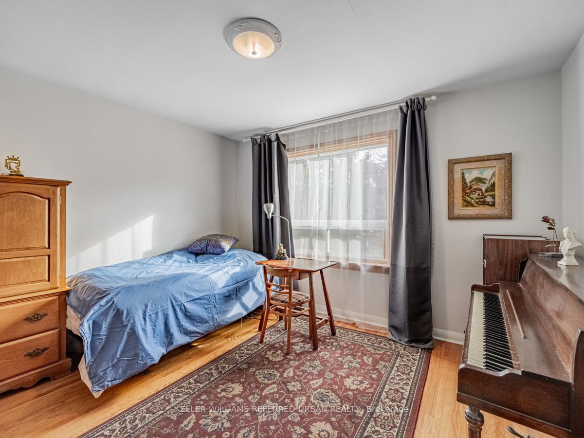 84 Hadrian Drive