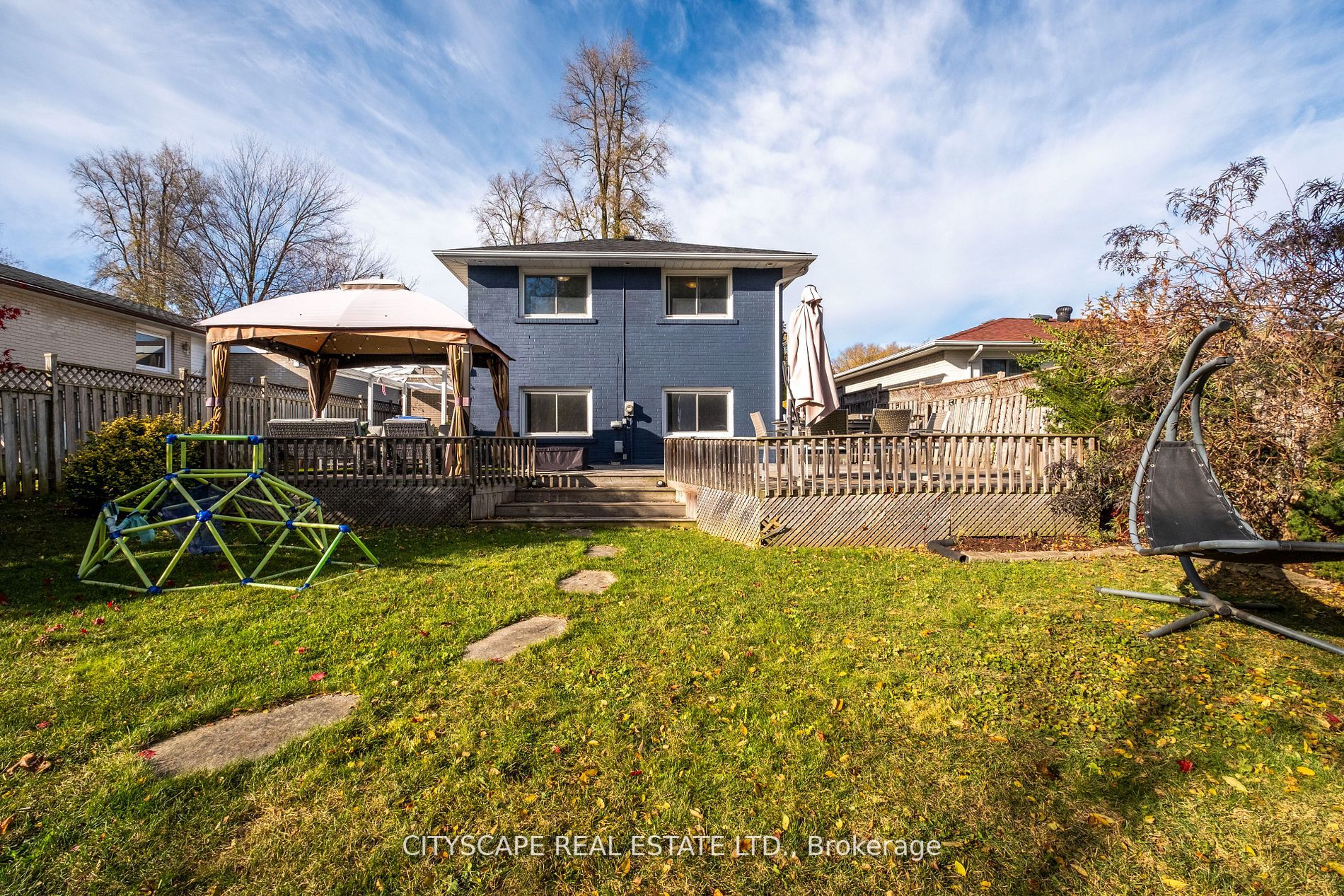 1575 Lewisham Drive