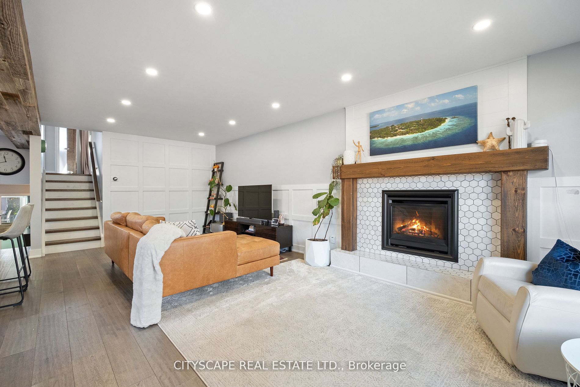 1575 Lewisham Drive