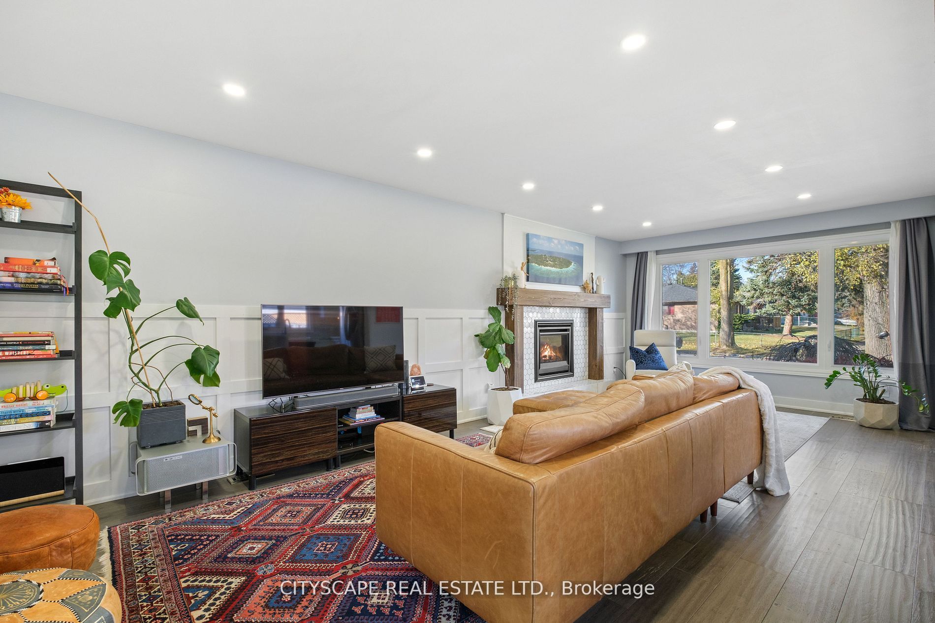 1575 Lewisham Drive