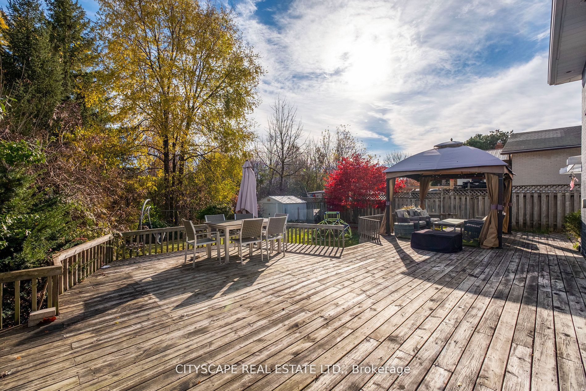 1575 Lewisham Drive