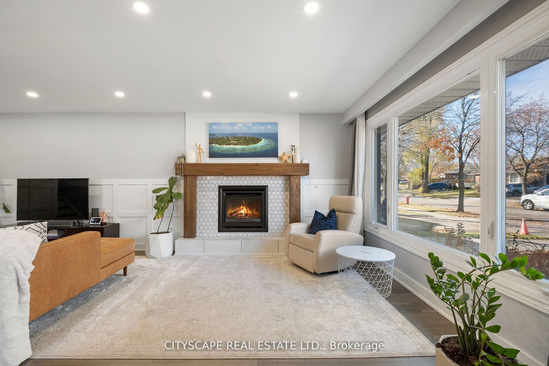 1575 Lewisham Drive