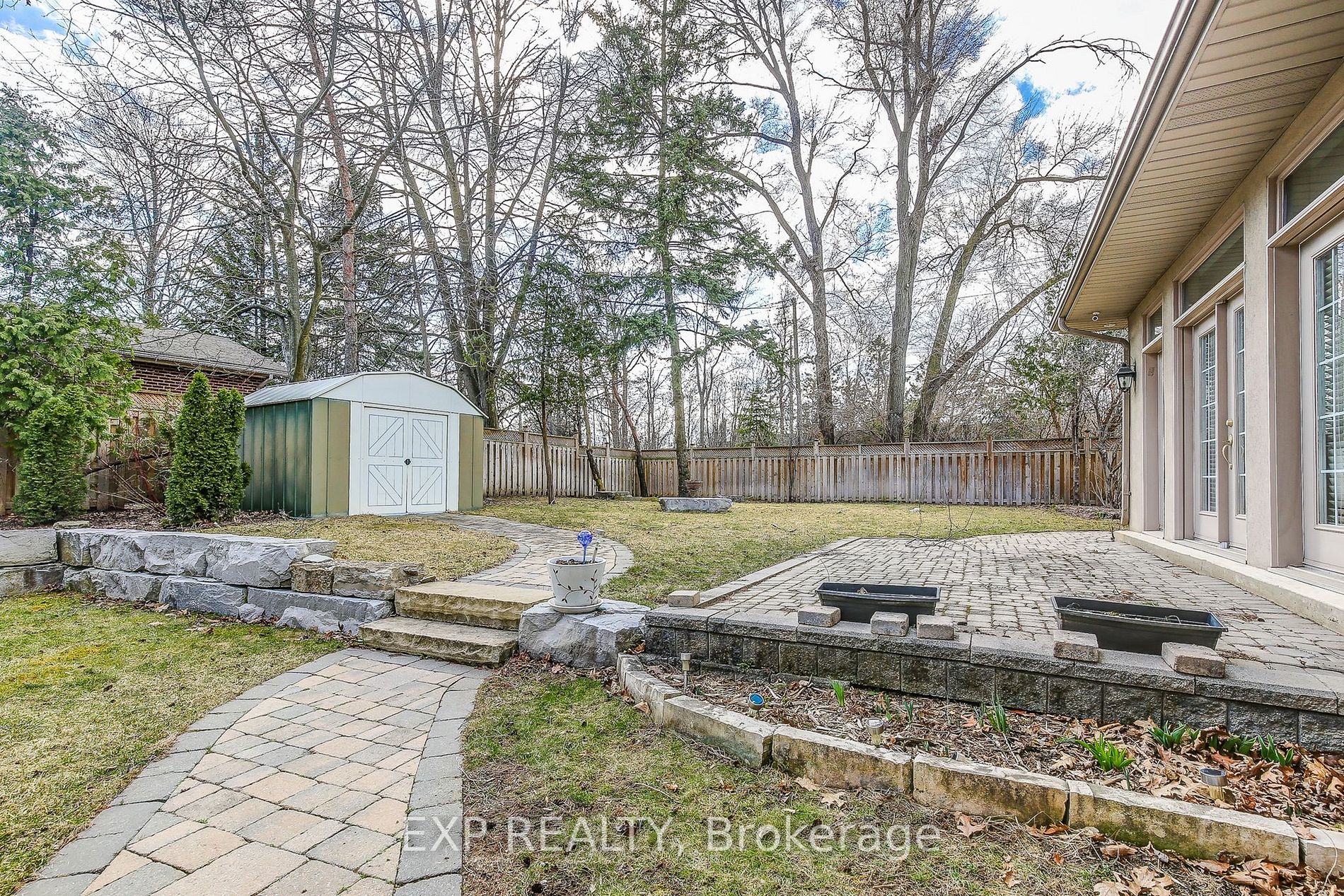 1572 Knareswood Dr