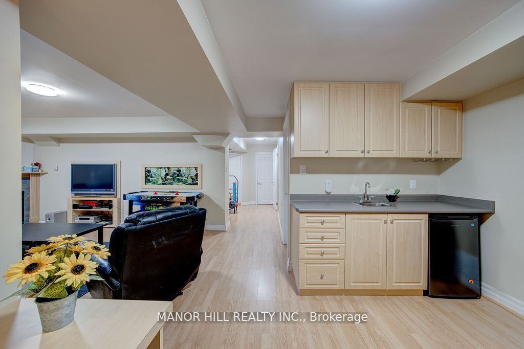 98 Harvest Moon Dr