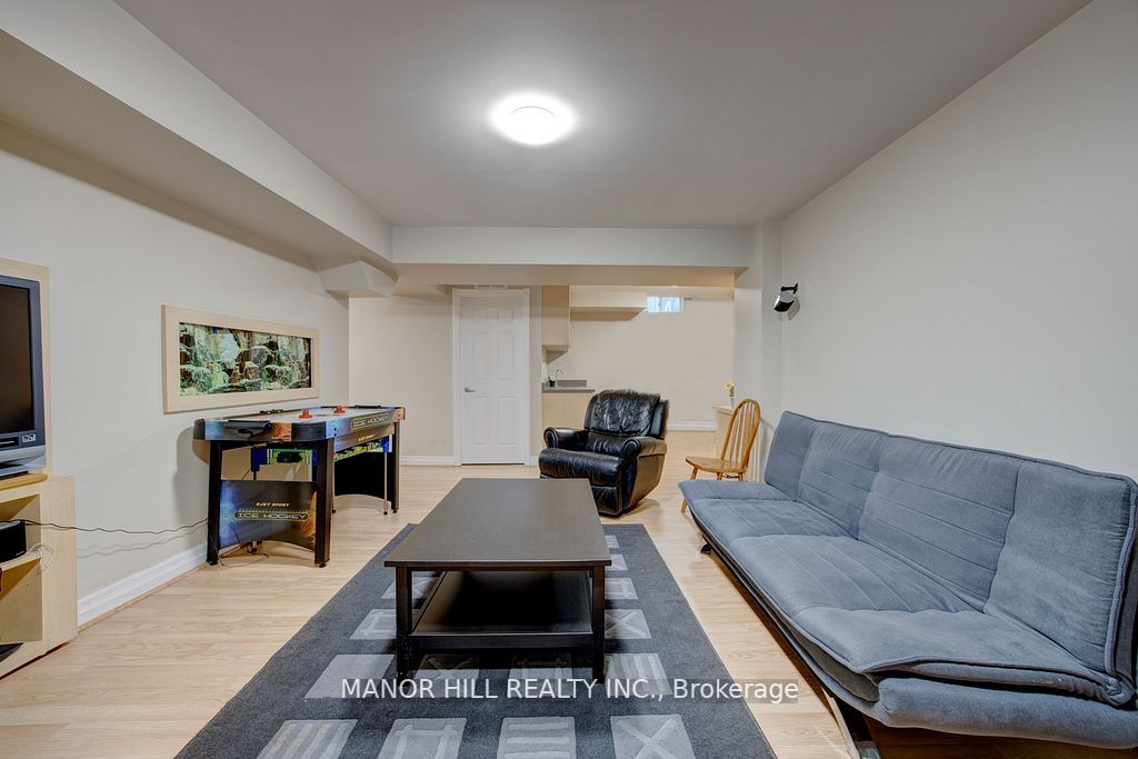 98 Harvest Moon Dr
