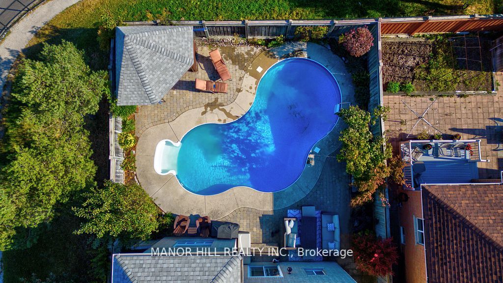 98 Harvest Moon Dr