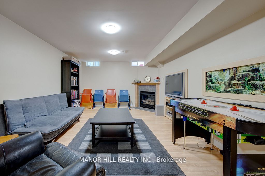 98 Harvest Moon Dr