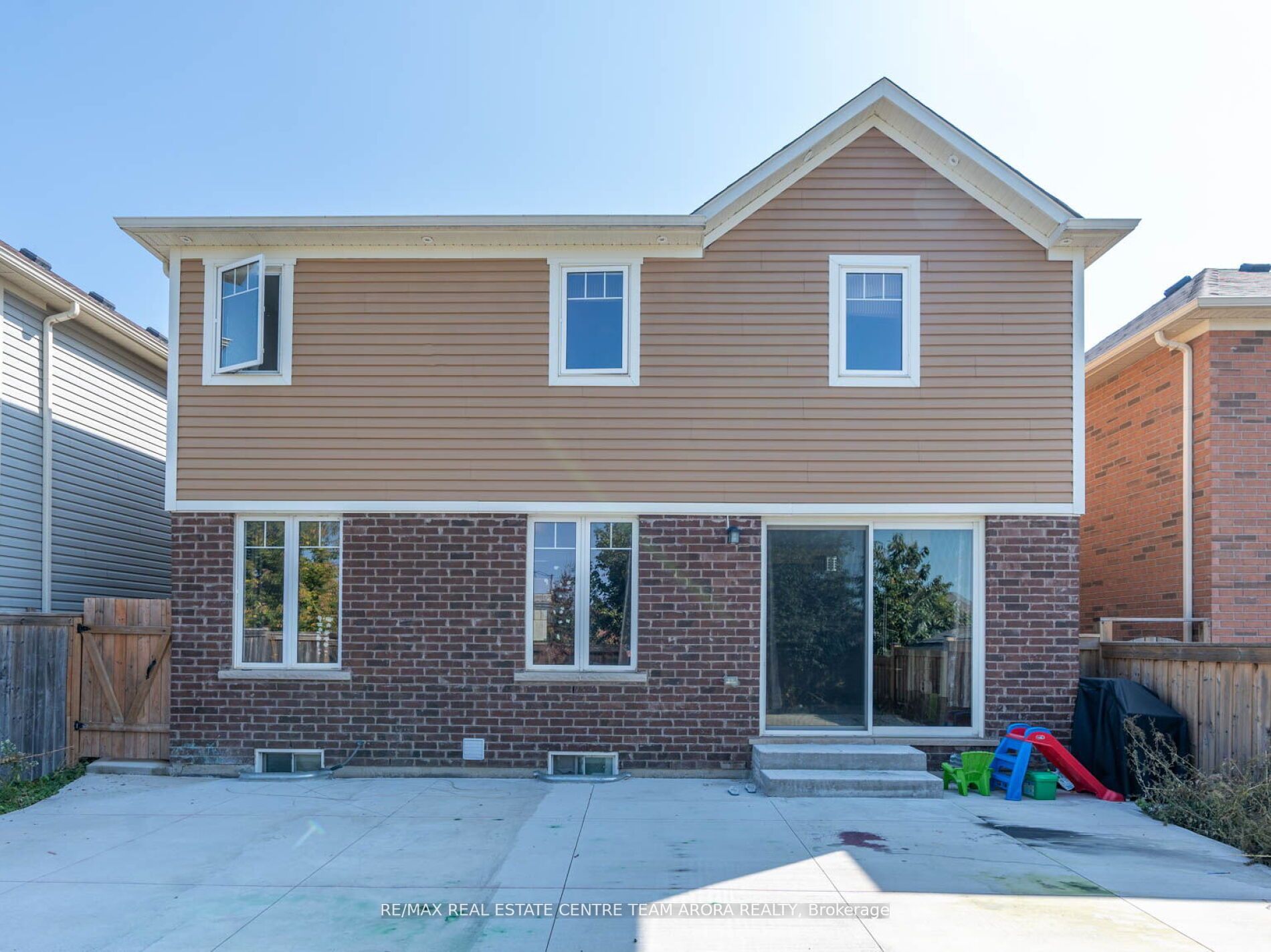 46 Old Cleeve Cres