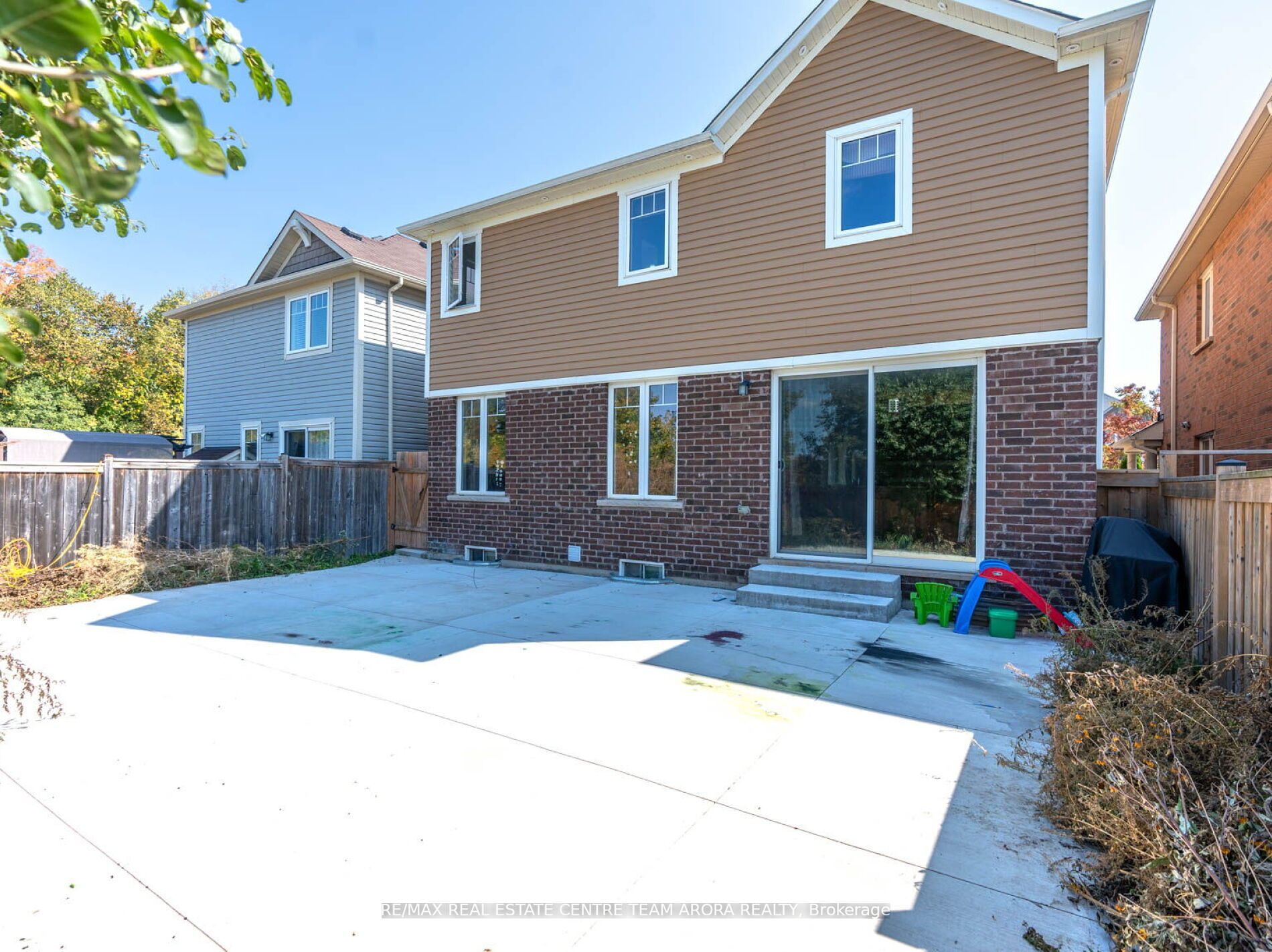 46 Old Cleeve Cres
