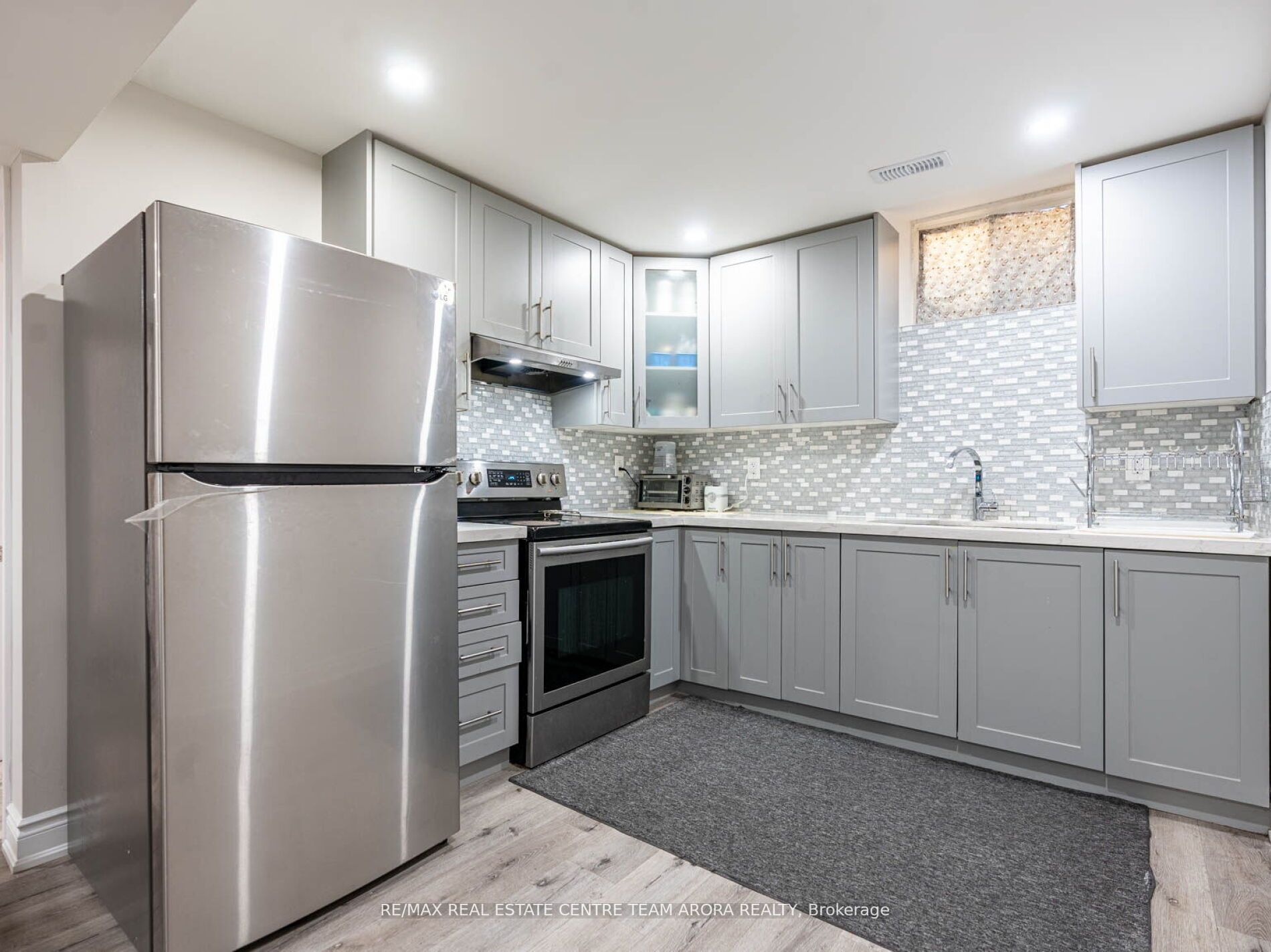 46 Old Cleeve Cres