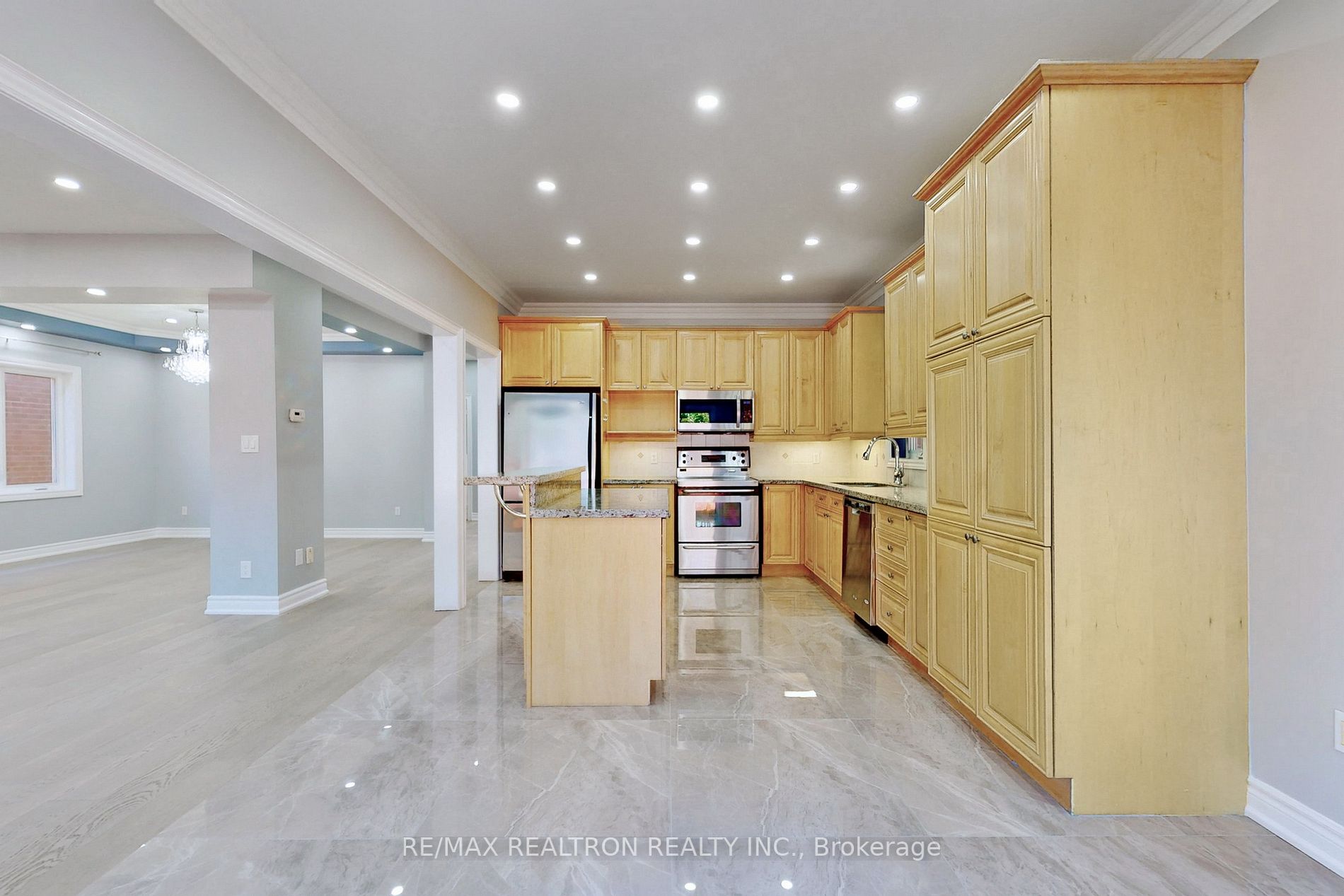 1093 Lamplight Way