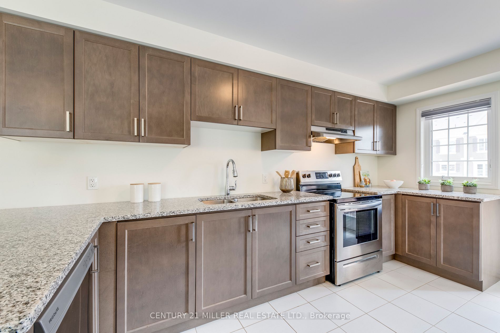 3473 Vernon Powell Drive