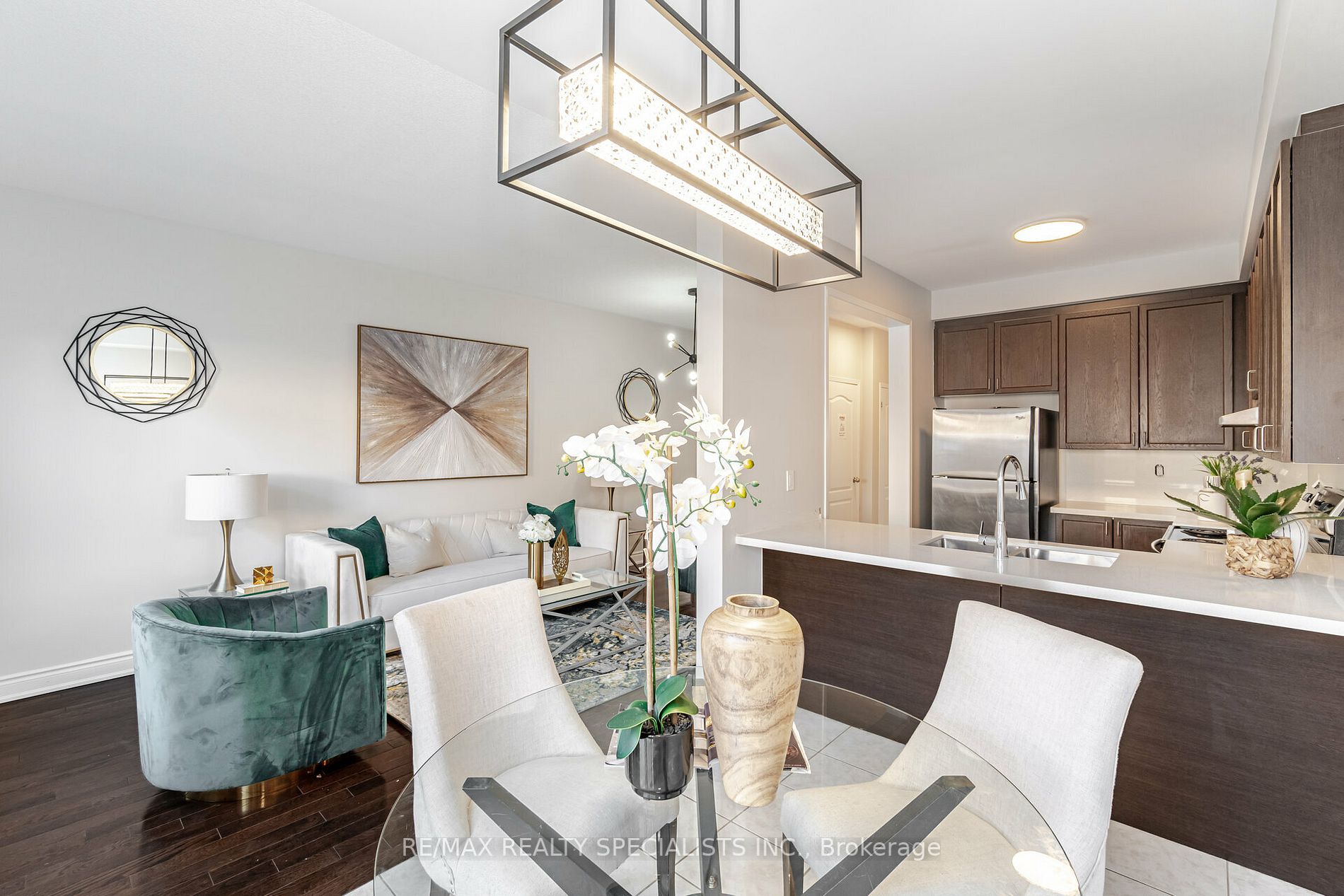 118 Sussexvale Dr