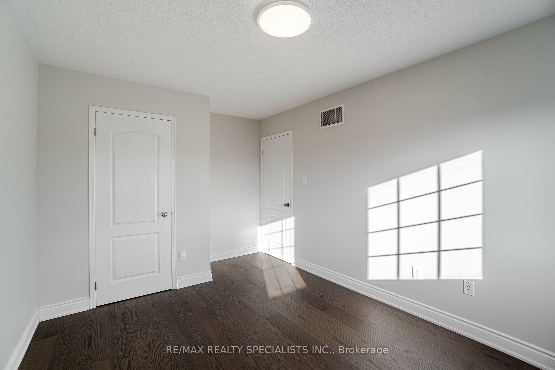 118 Sussexvale Dr