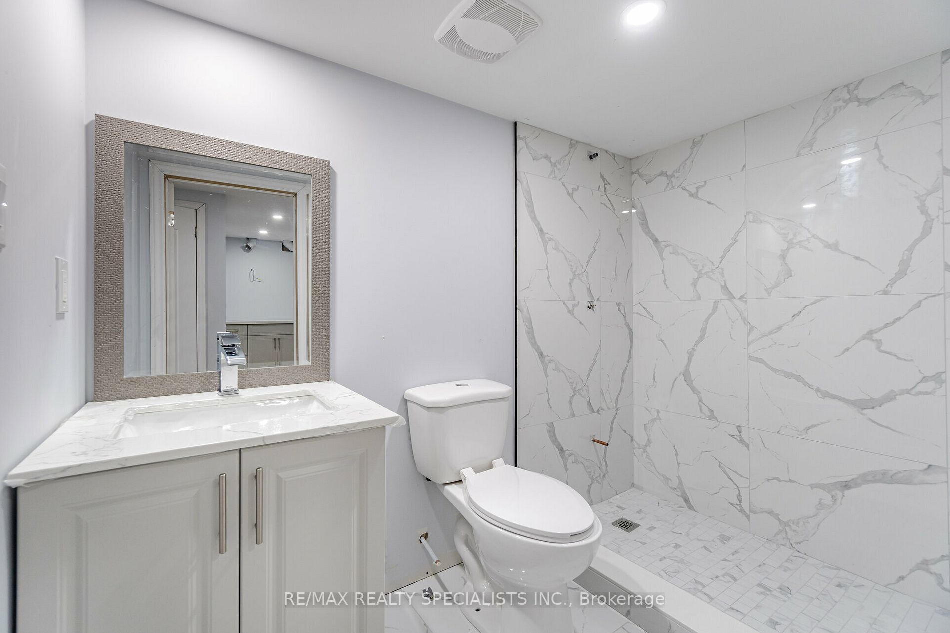 118 Sussexvale Dr