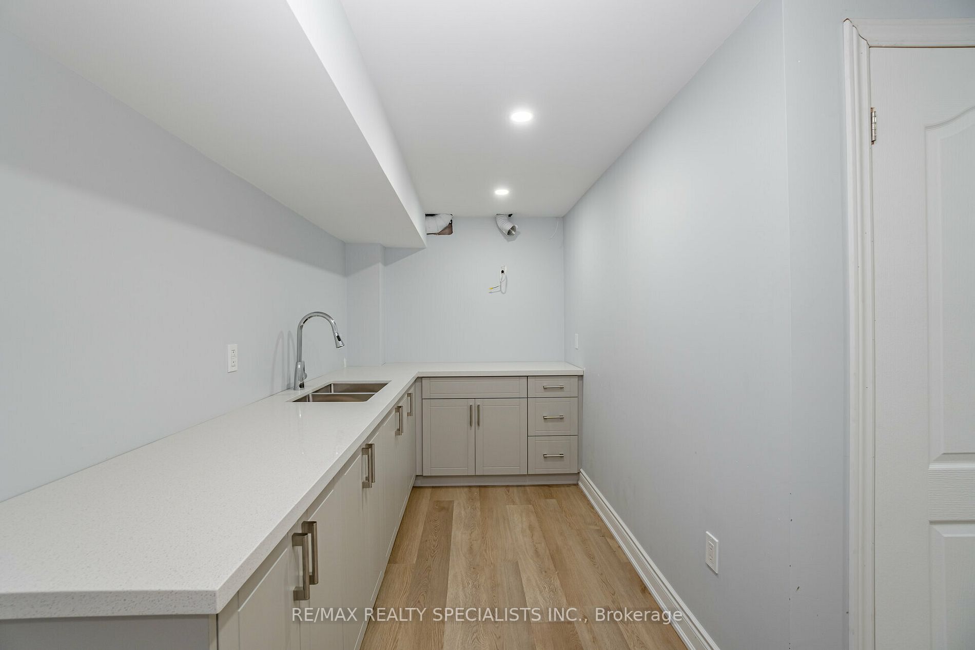 118 Sussexvale Dr