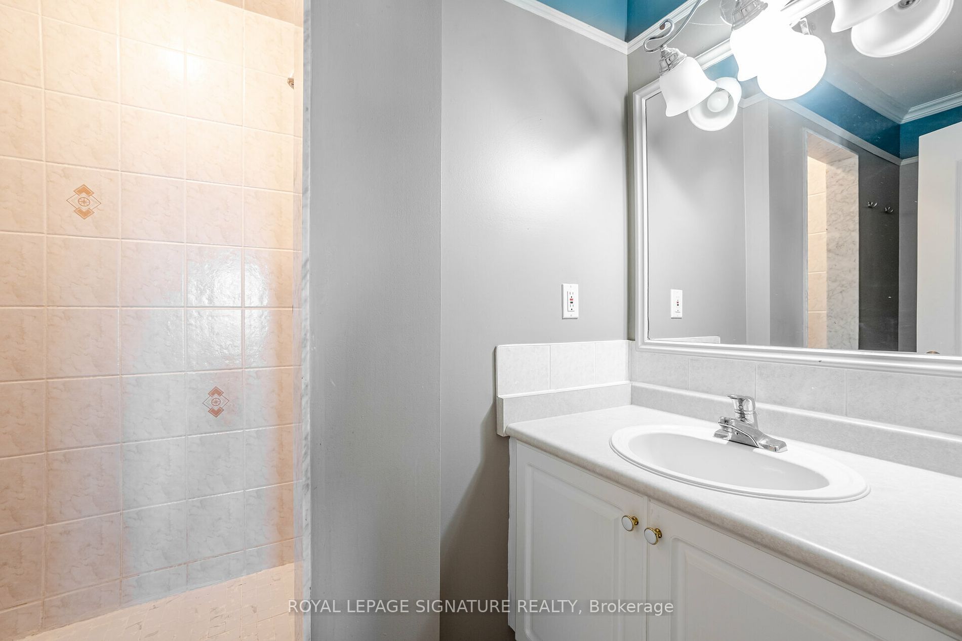 57 Wilmont Crt