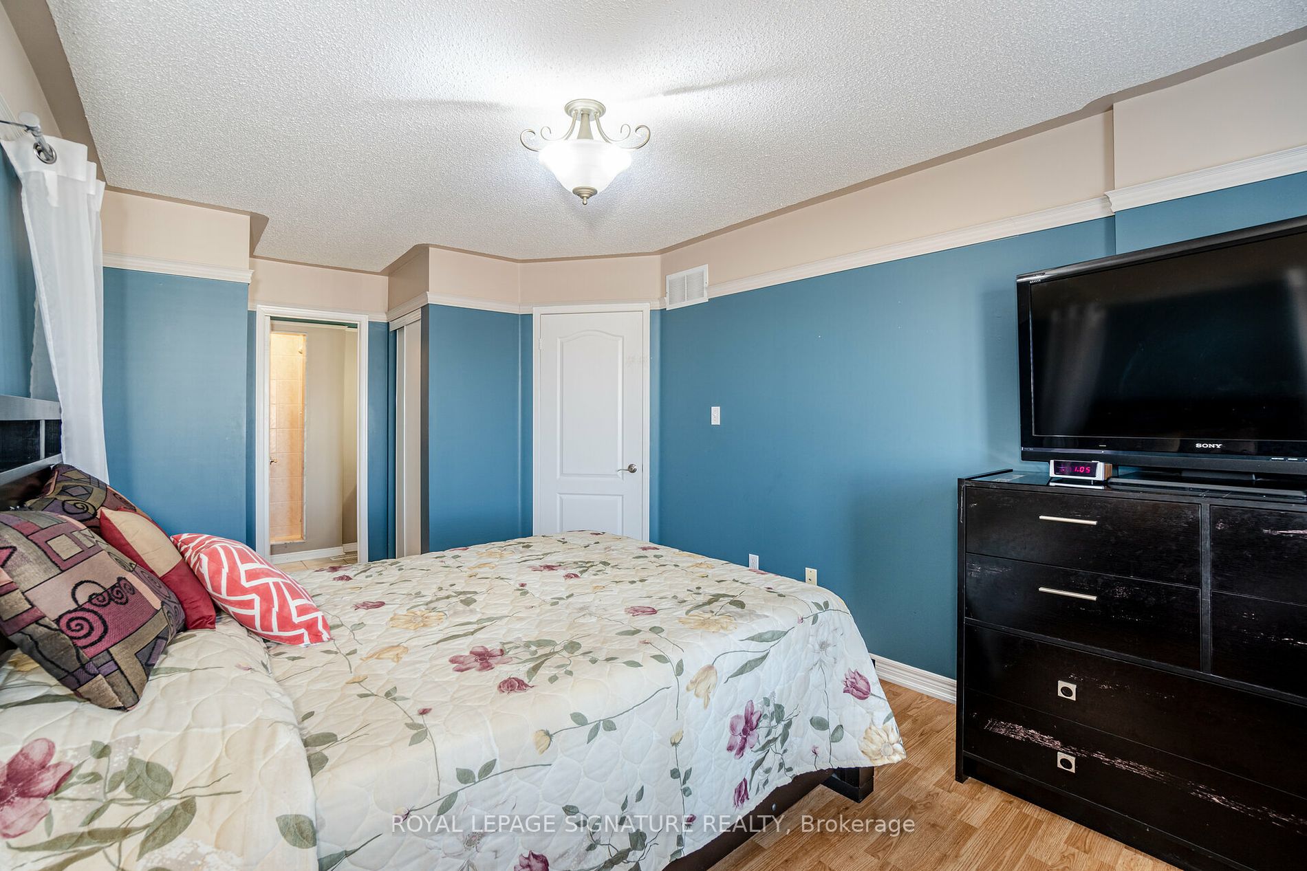 57 Wilmont Crt