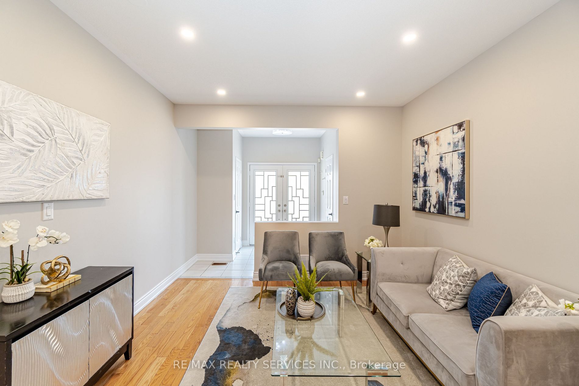12 Owens Rd