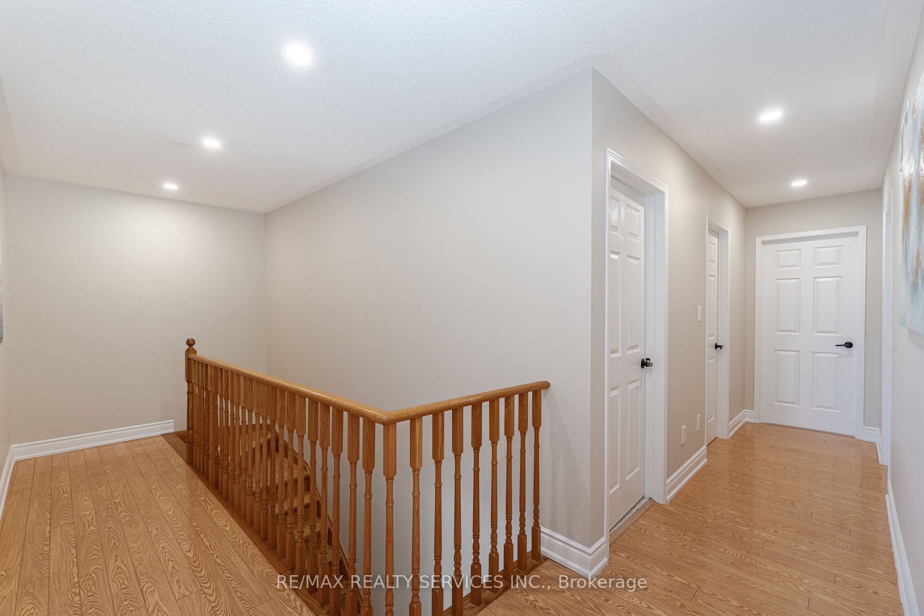 12 Owens Rd