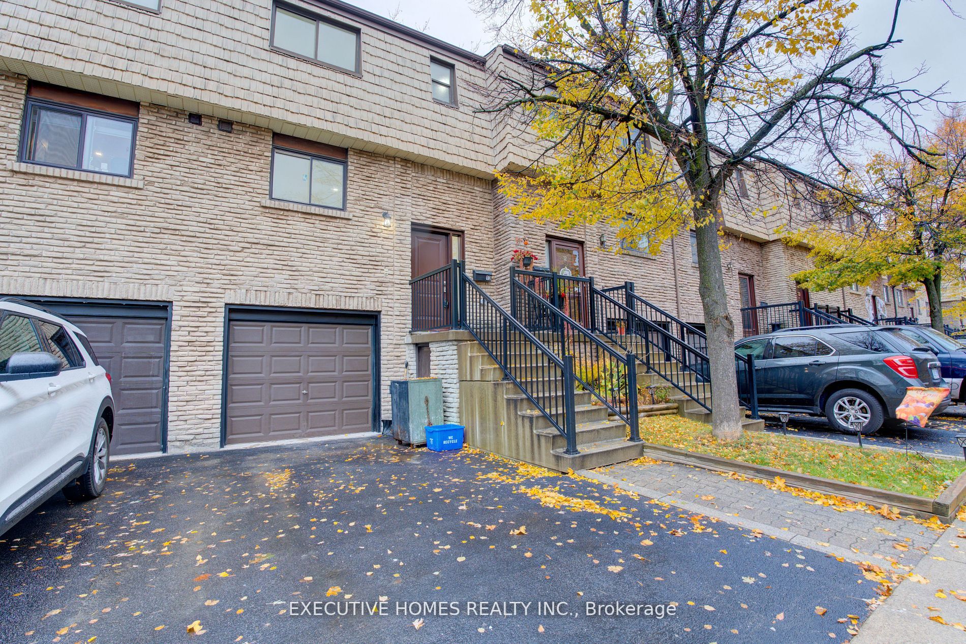 1532 Sixth Line, #13