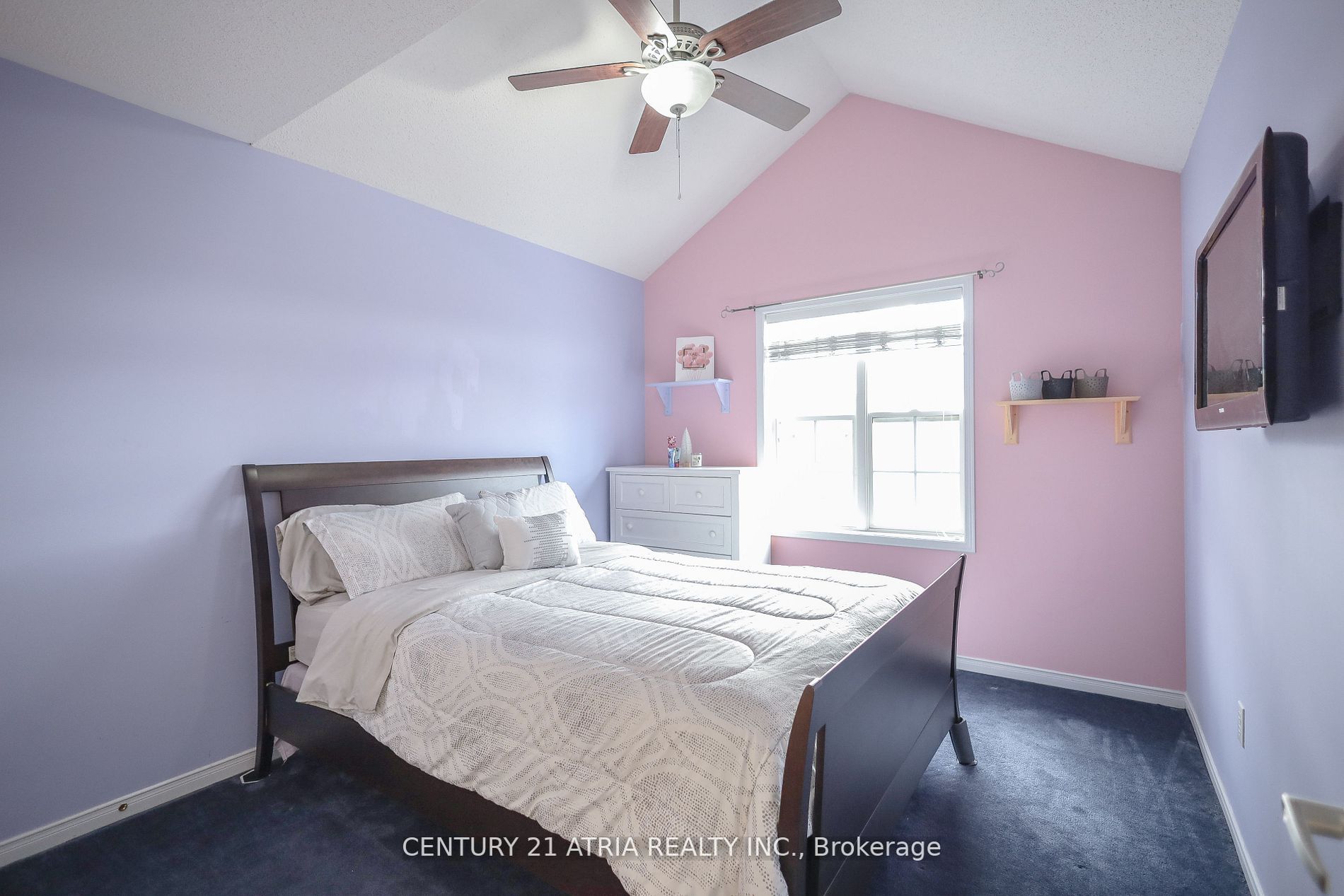 3 Poplar Plains Rd W