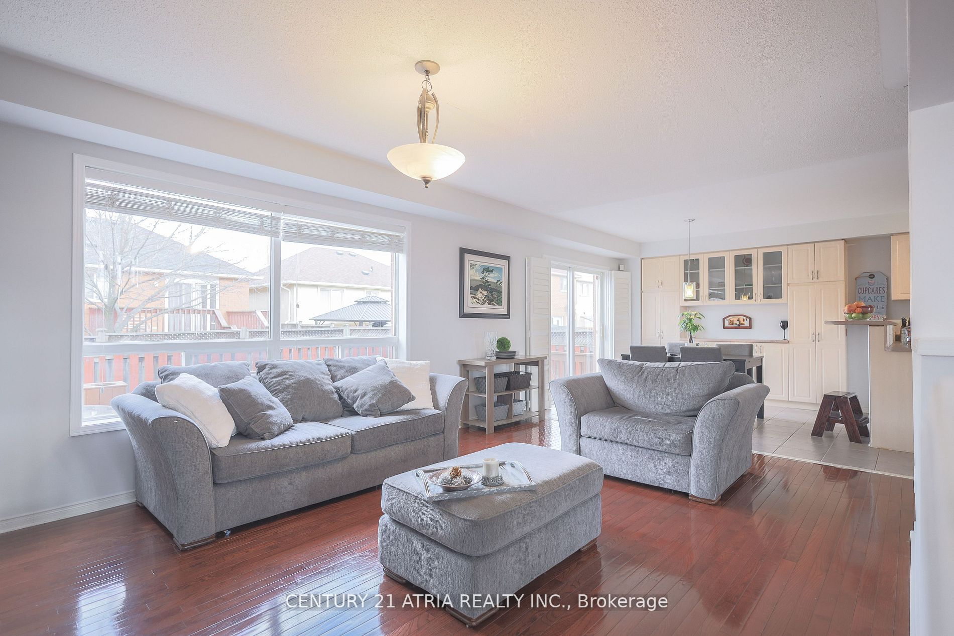 3 Poplar Plains Rd W