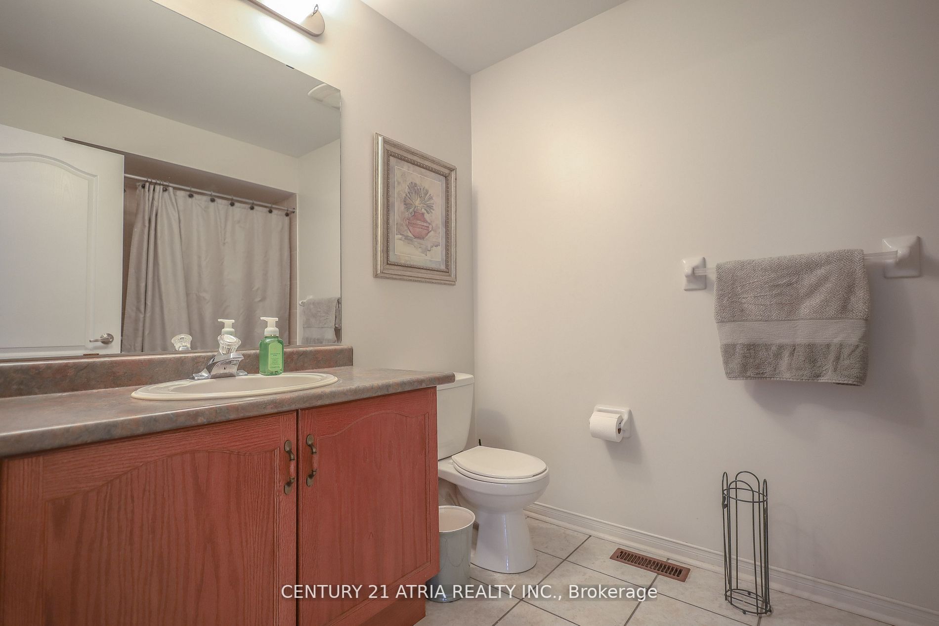 3 Poplar Plains Rd W