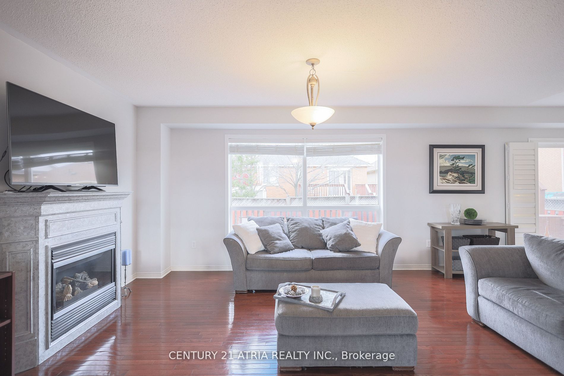 3 Poplar Plains Rd W