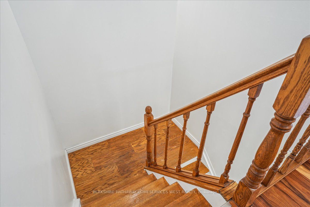 1055 Forestwood Drive, #221