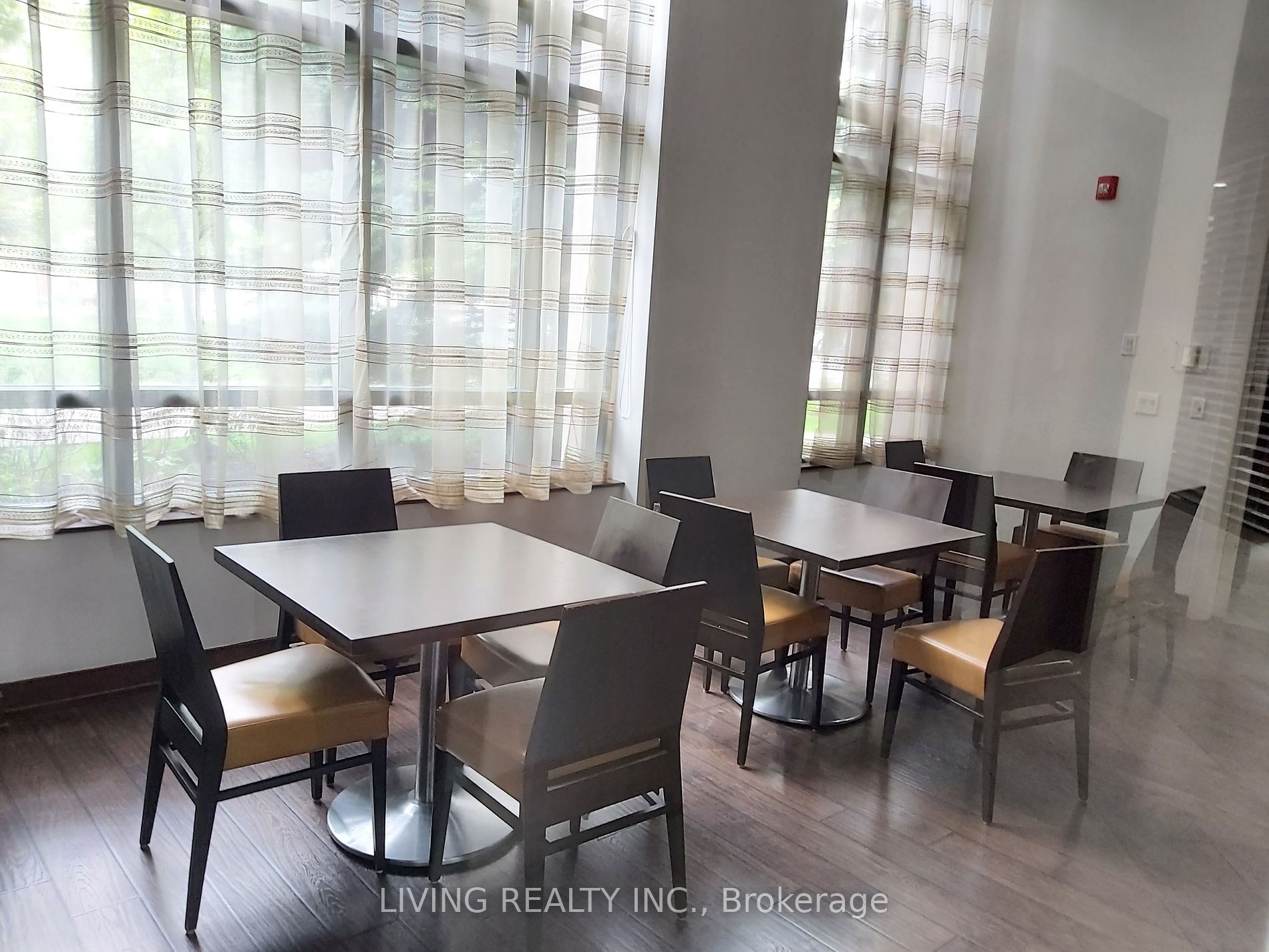 330 Burnhamthorpe Rd W, #2109