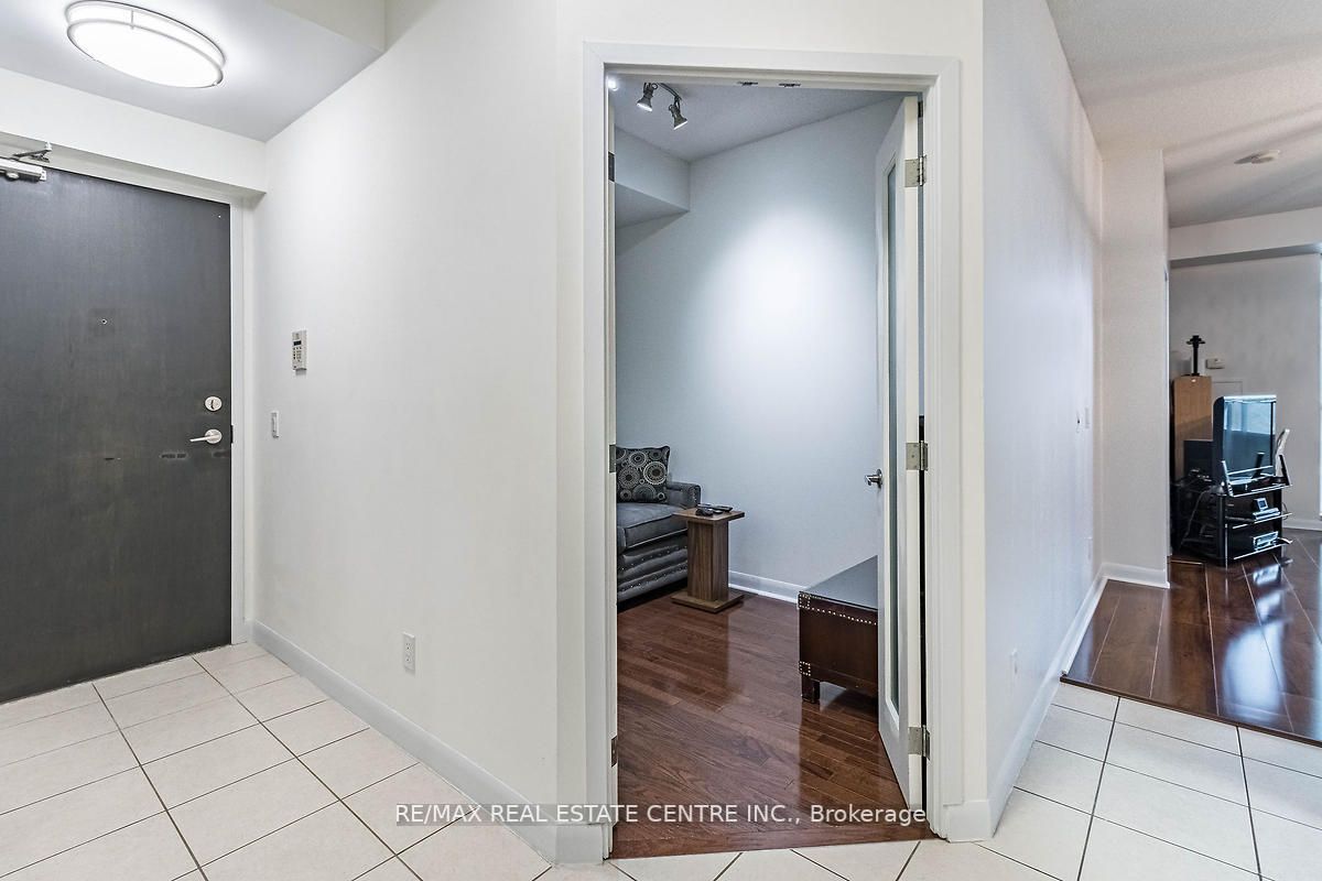 225 Sherway Gardens Road, #206