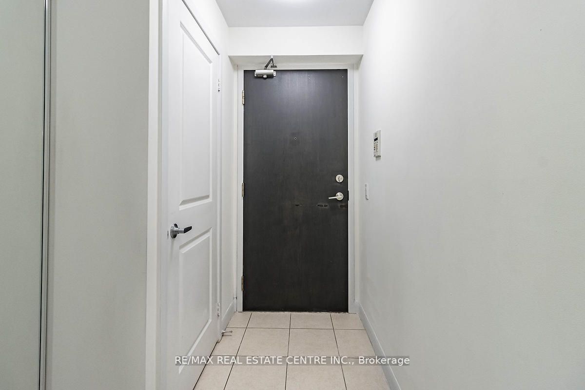 225 Sherway Gardens Road, #206