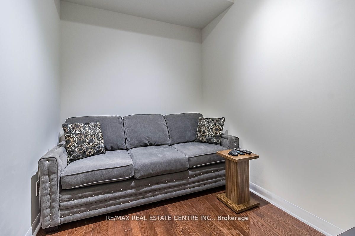 225 Sherway Gardens Road, #206