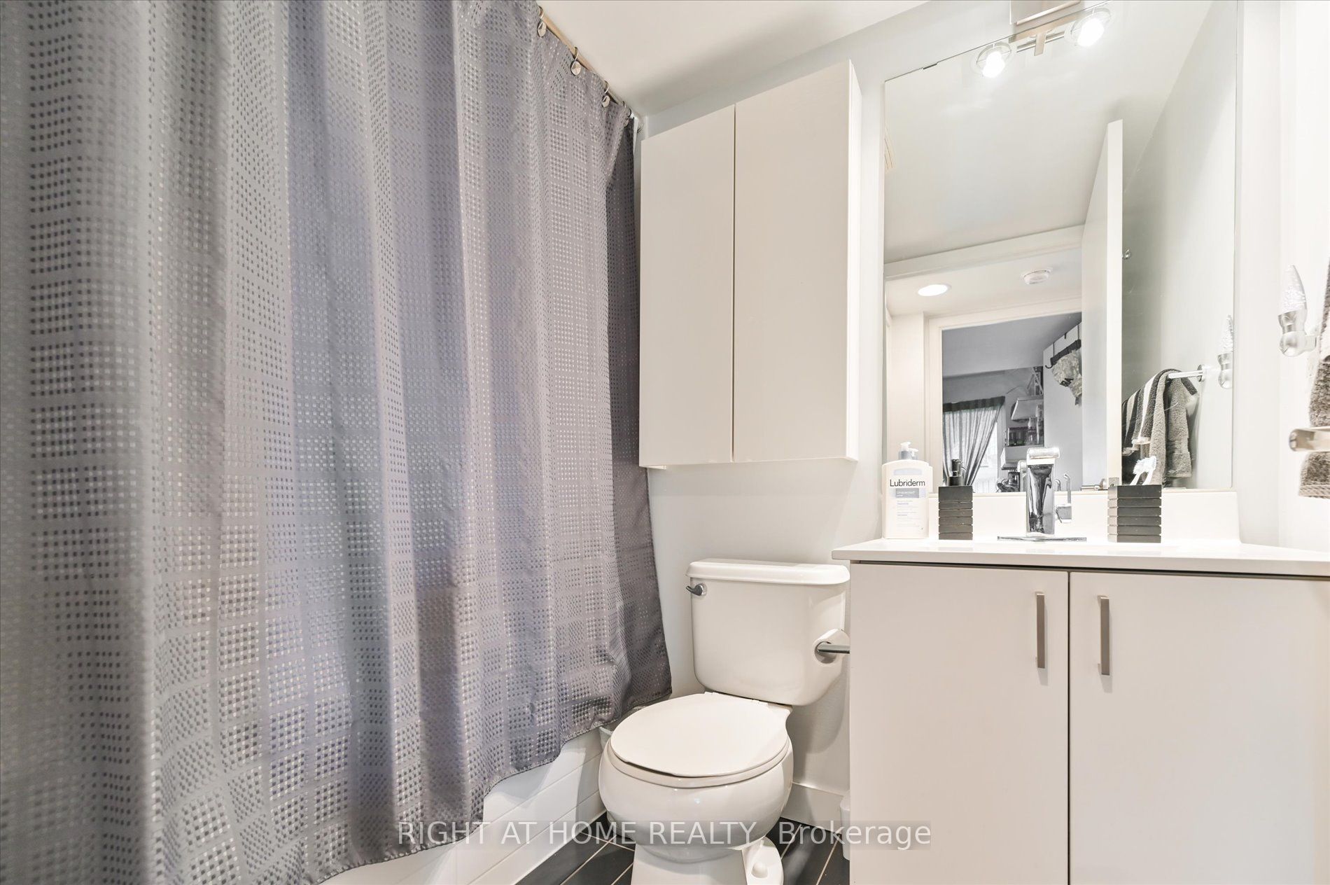 155 Legion Road N, #1313