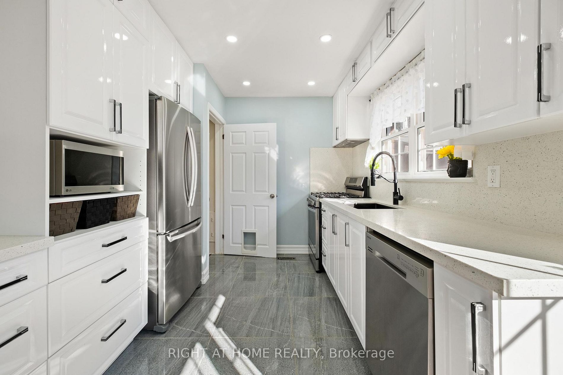 140 Meadowbrook Drive