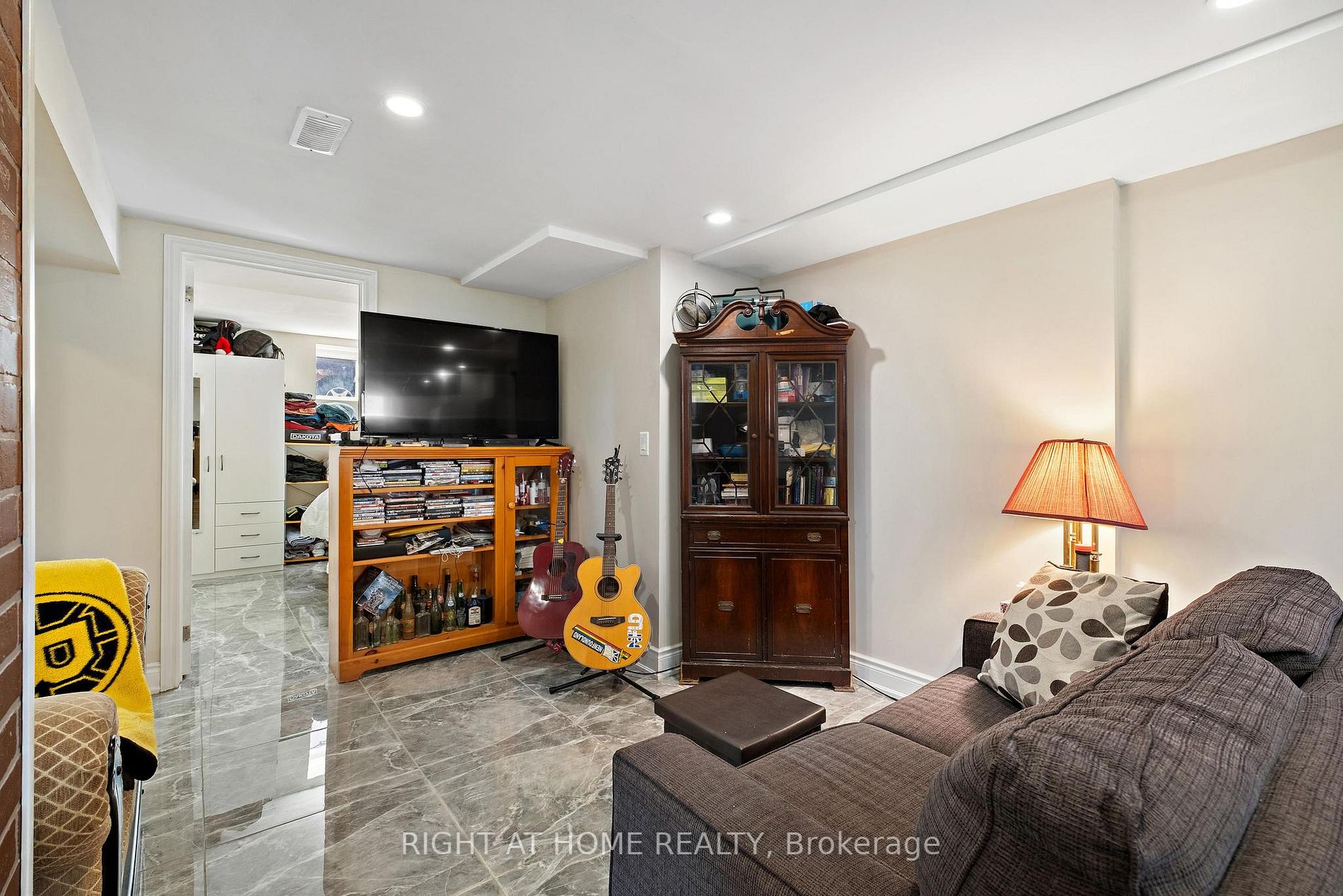 140 Meadowbrook Drive