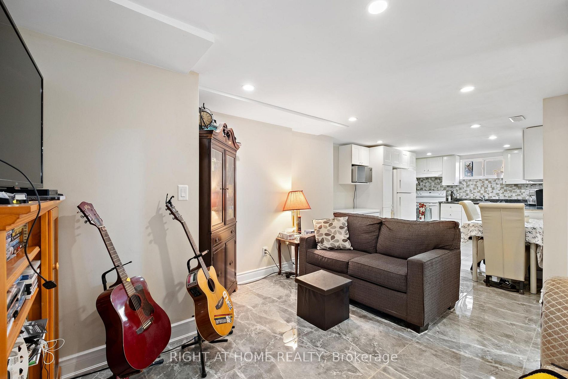 140 Meadowbrook Drive