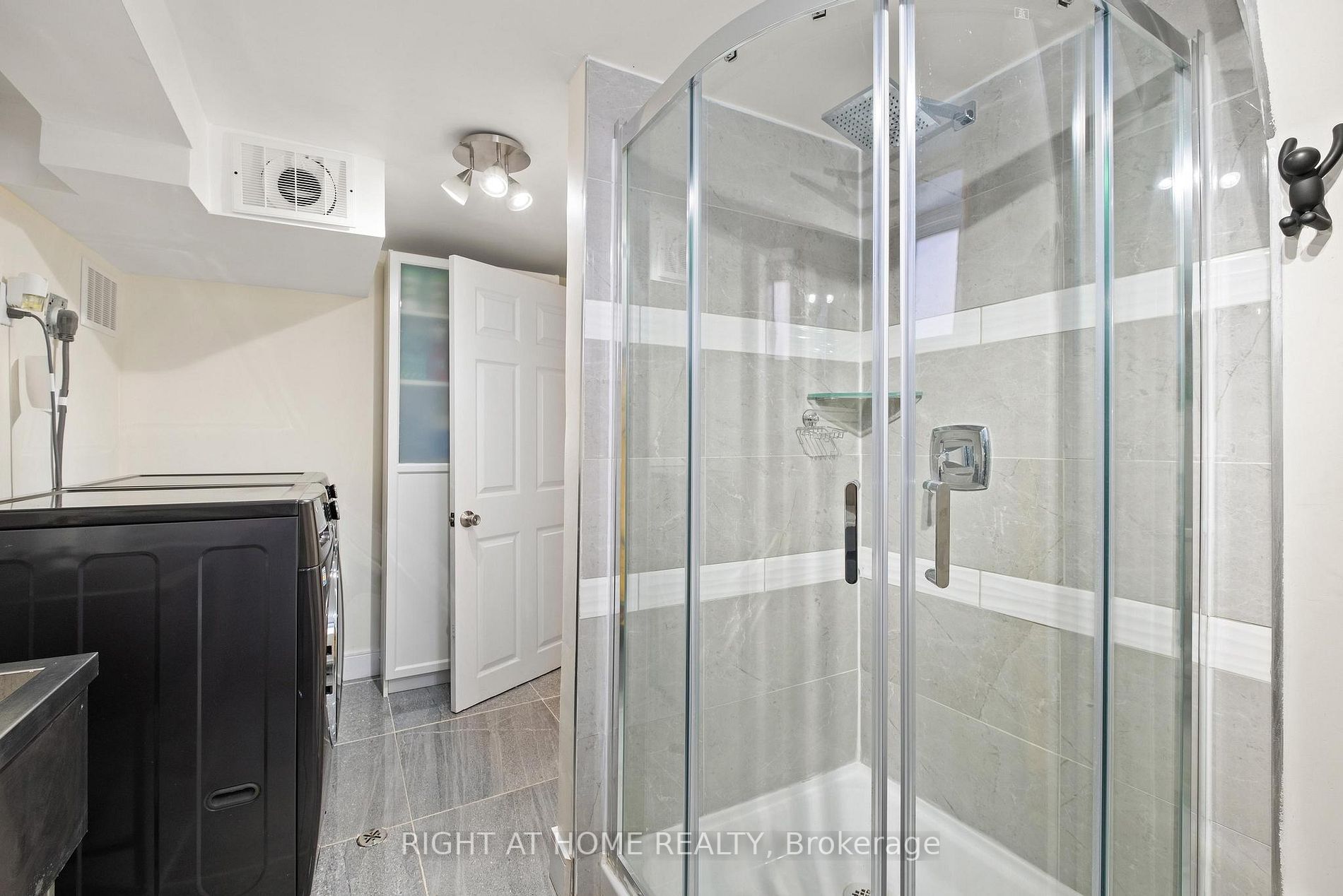 140 Meadowbrook Drive