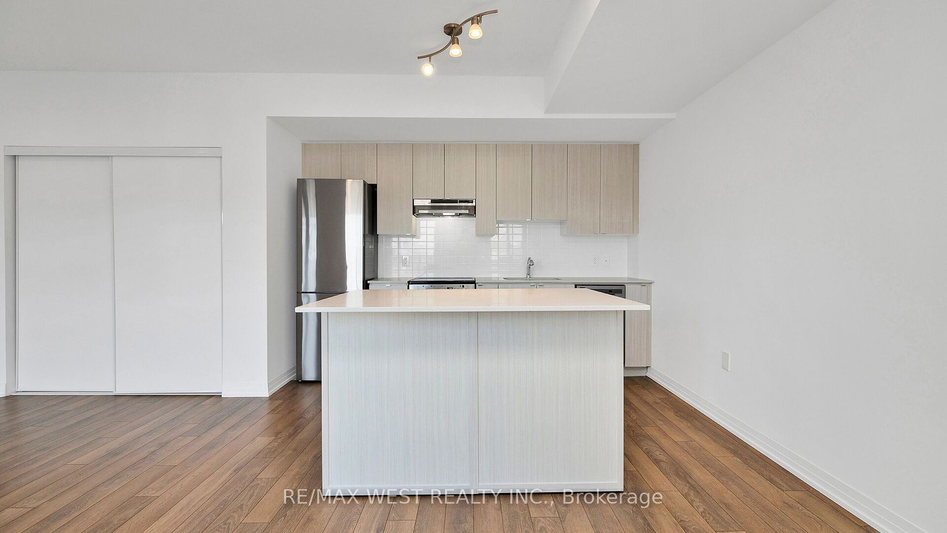 408 Browns Line, #201