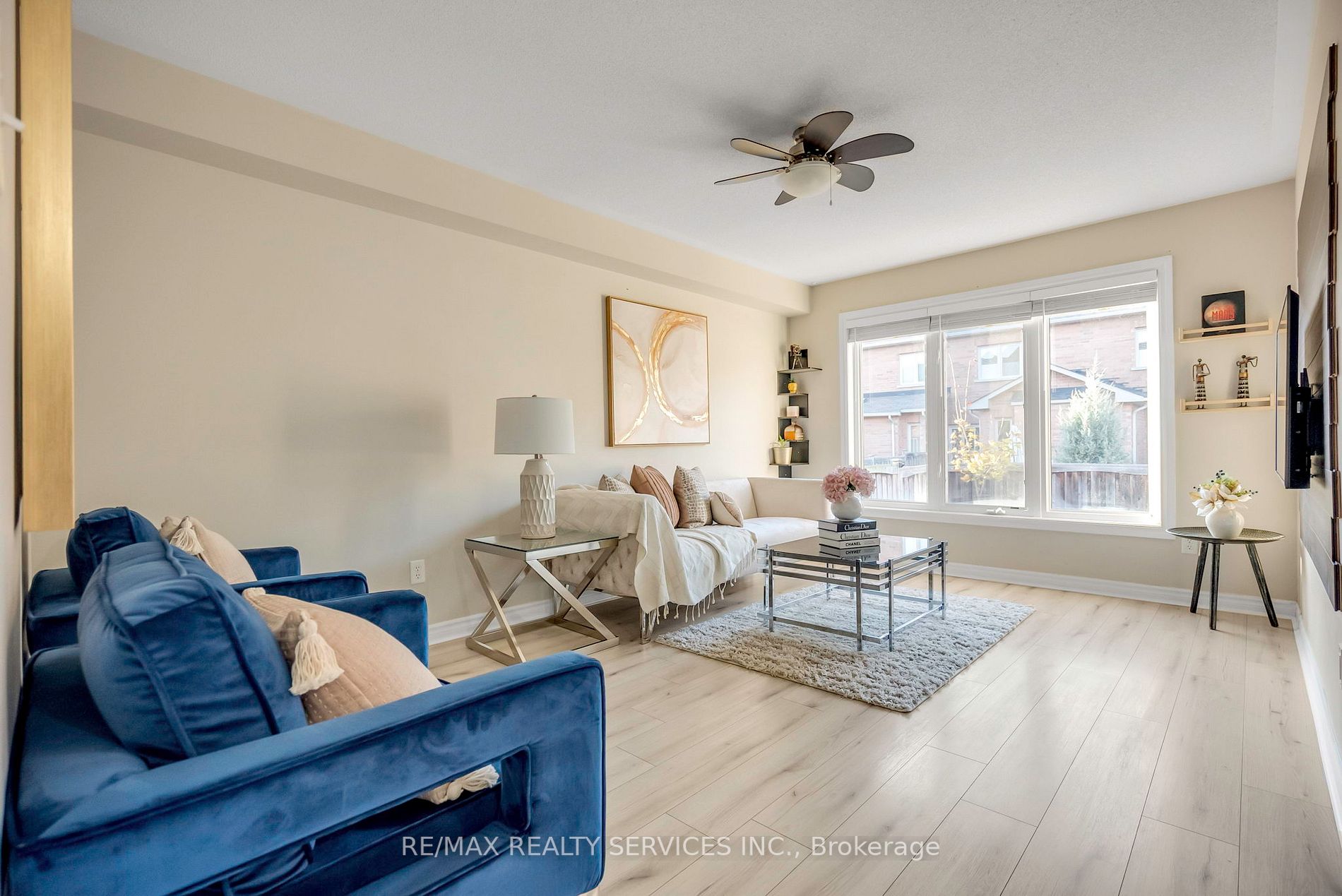 123 Swindale Dr