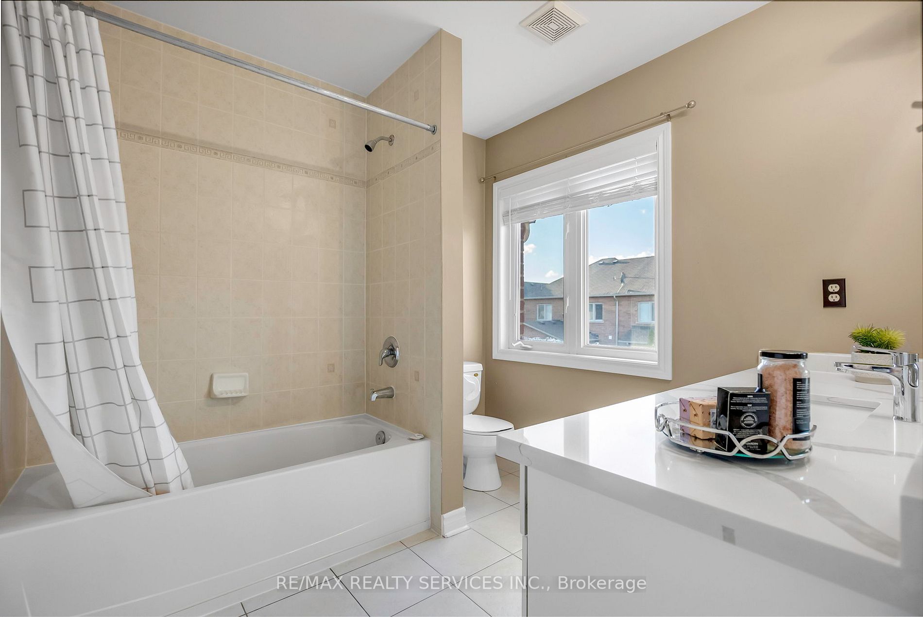 123 Swindale Dr