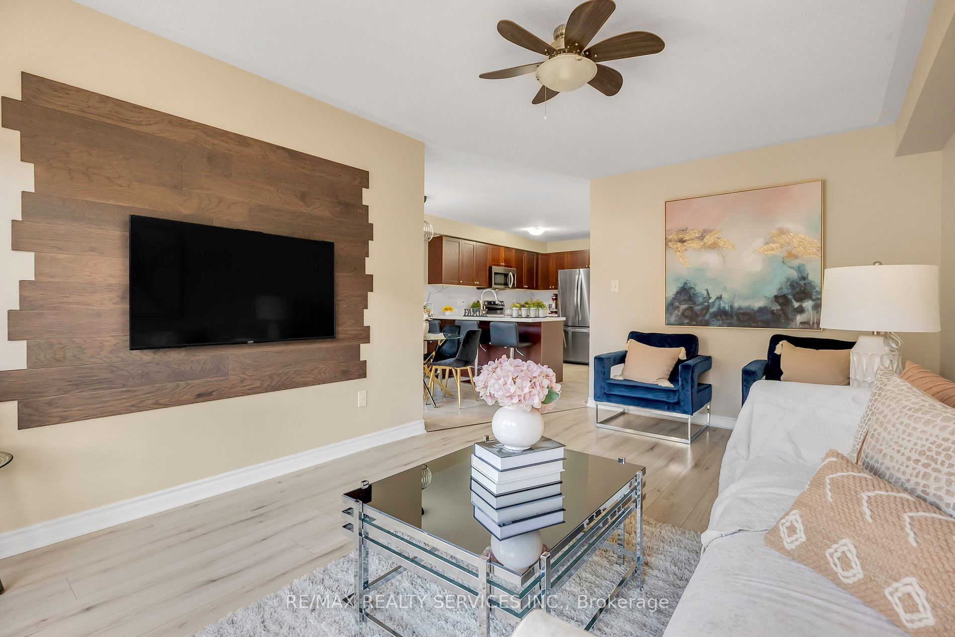 123 Swindale Dr