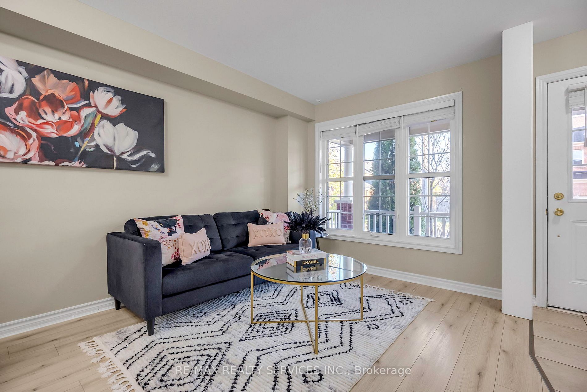 123 Swindale Dr